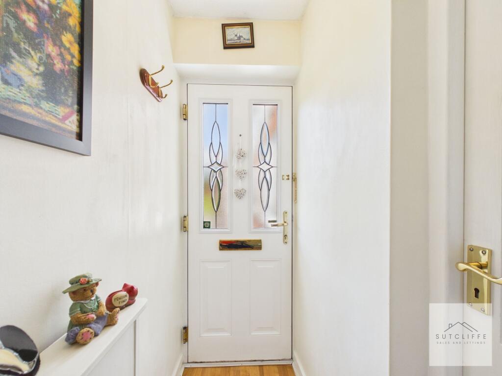 Canterbury Close, Garstang, PR3 - View 6