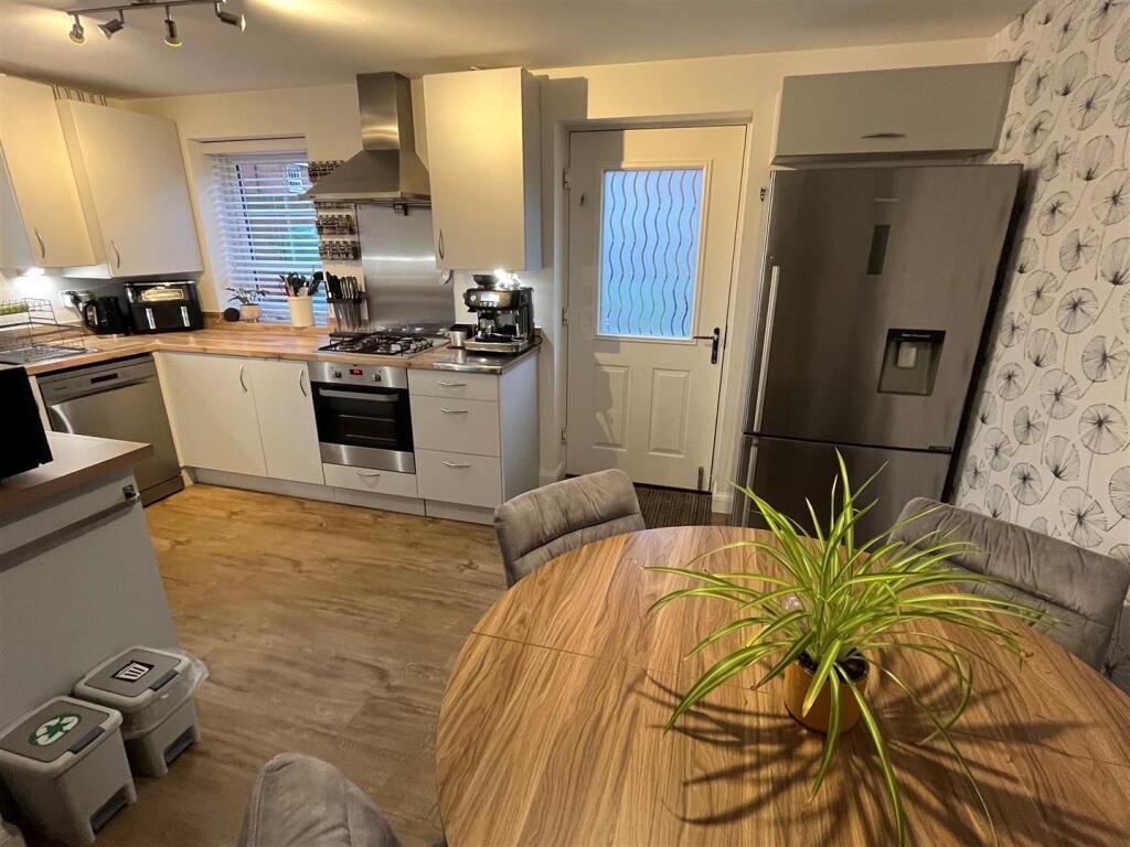 Buzzard Row, Newent - Shared ownership photo 4