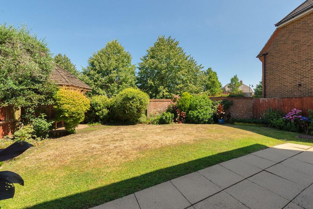 Alderwick Grove, Kings Hill, West Malling, ME19 4GB - View 2