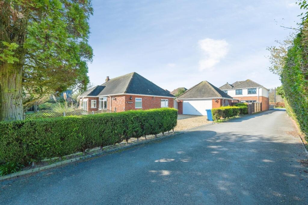 Additional image 3 of Park Lane, Bonehill, Tamworth