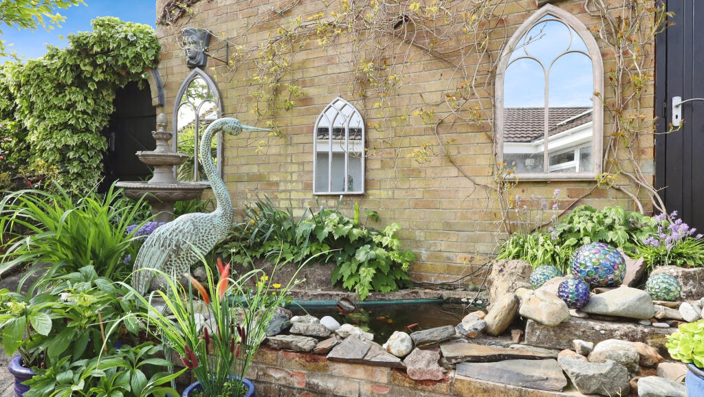 Additional image 19 of Holman Close, Glastonbury, Somerset