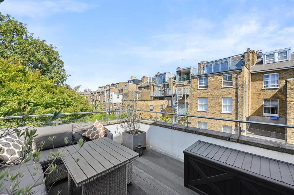 Apartment in London - More