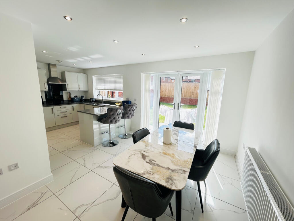 House in Preston - View 5