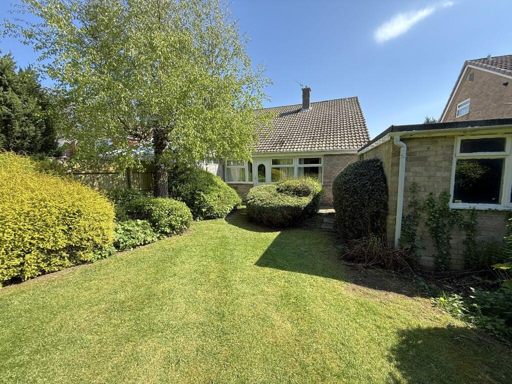 Rosedale Crescent, Guisborough, North Yorkshire, TS14 photo 4