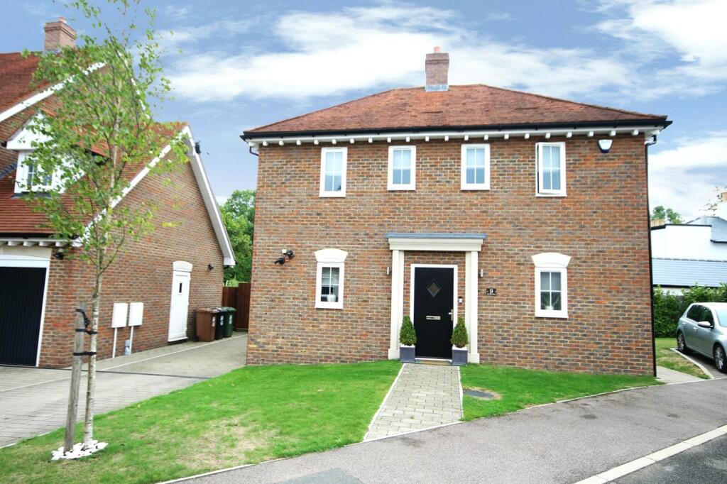 Main image of property: Bentley Place, Bentley Heath, Barnet, Hertfordshire, EN5