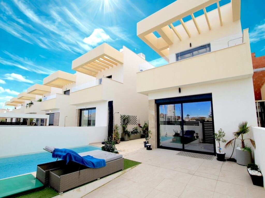 Main image of property: Valencia, Alicante, Los Montesinos
