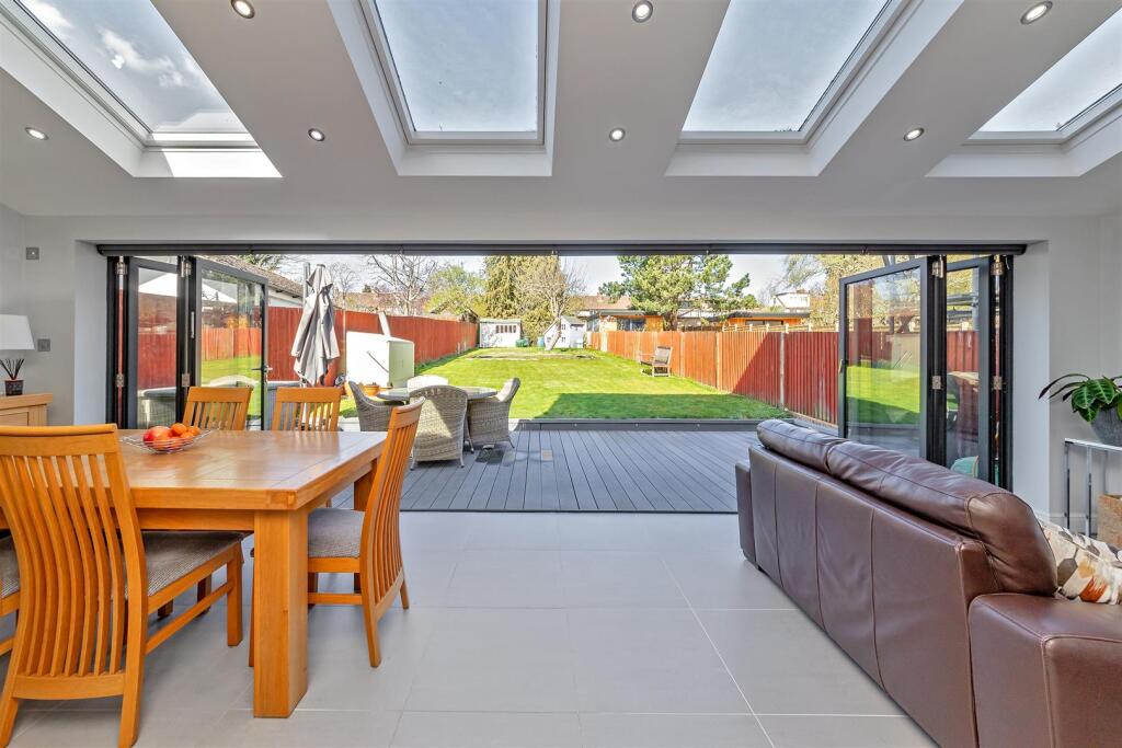 Additional image 4 of Batchwood Drive, St Albans