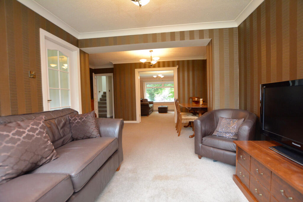 42 Pemberton Valley, Alloway, KA7 4UB photo 4