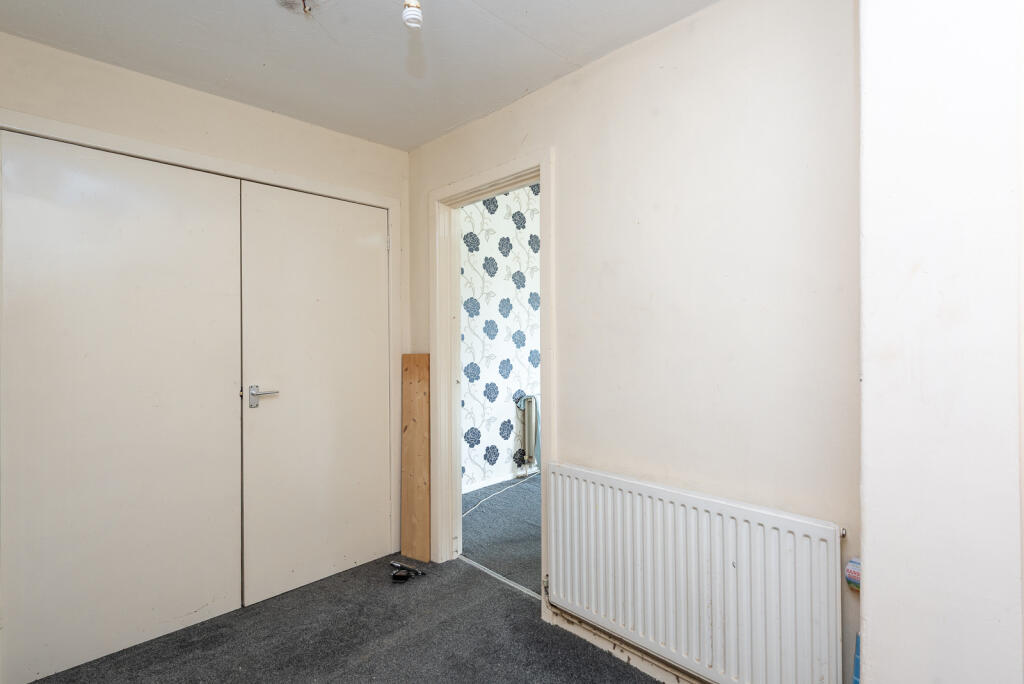 Apartment in Bebington, Woodhey - More