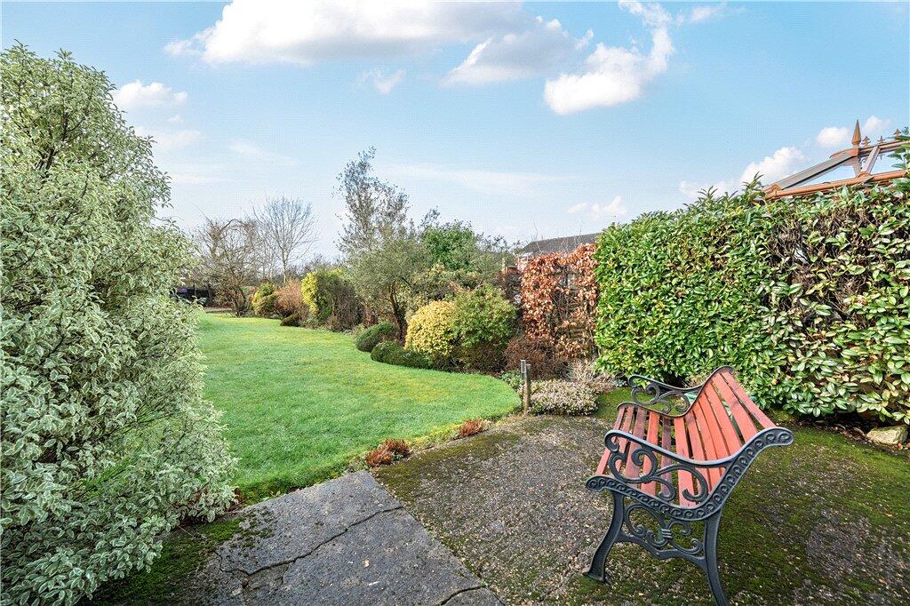 Montfort Road, Romsey, Hampshire photo 2