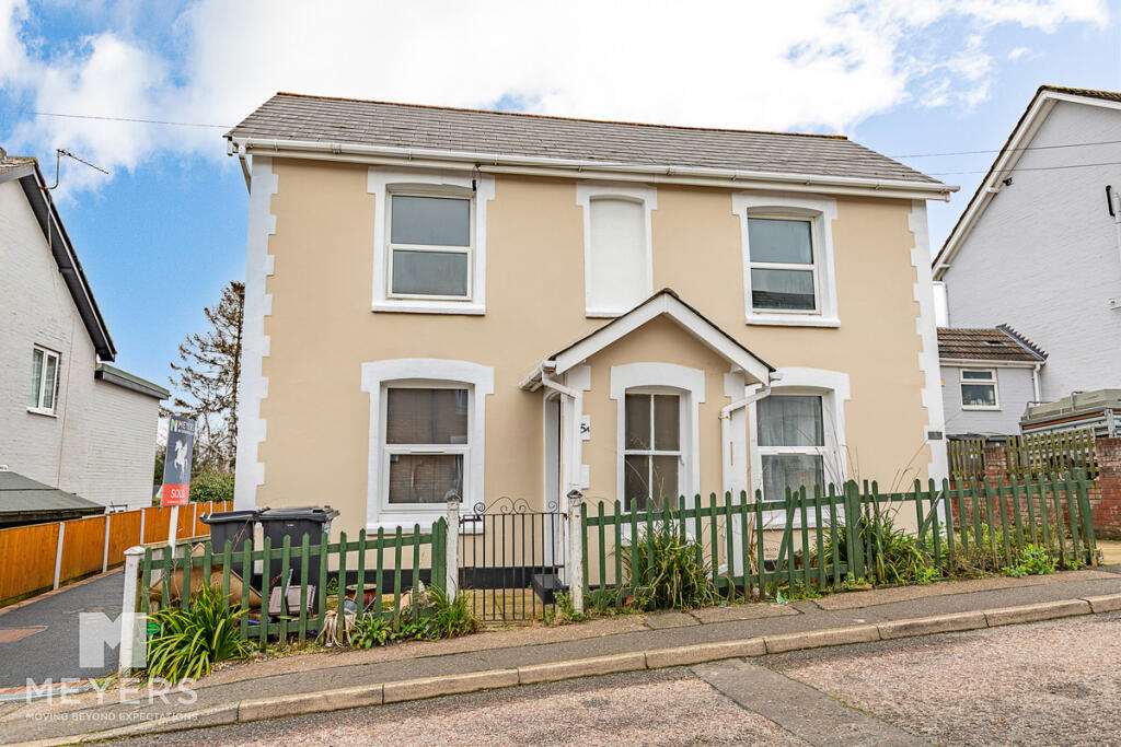 Main image of property: Wyncombe Road, Bournemouth, BH5 2