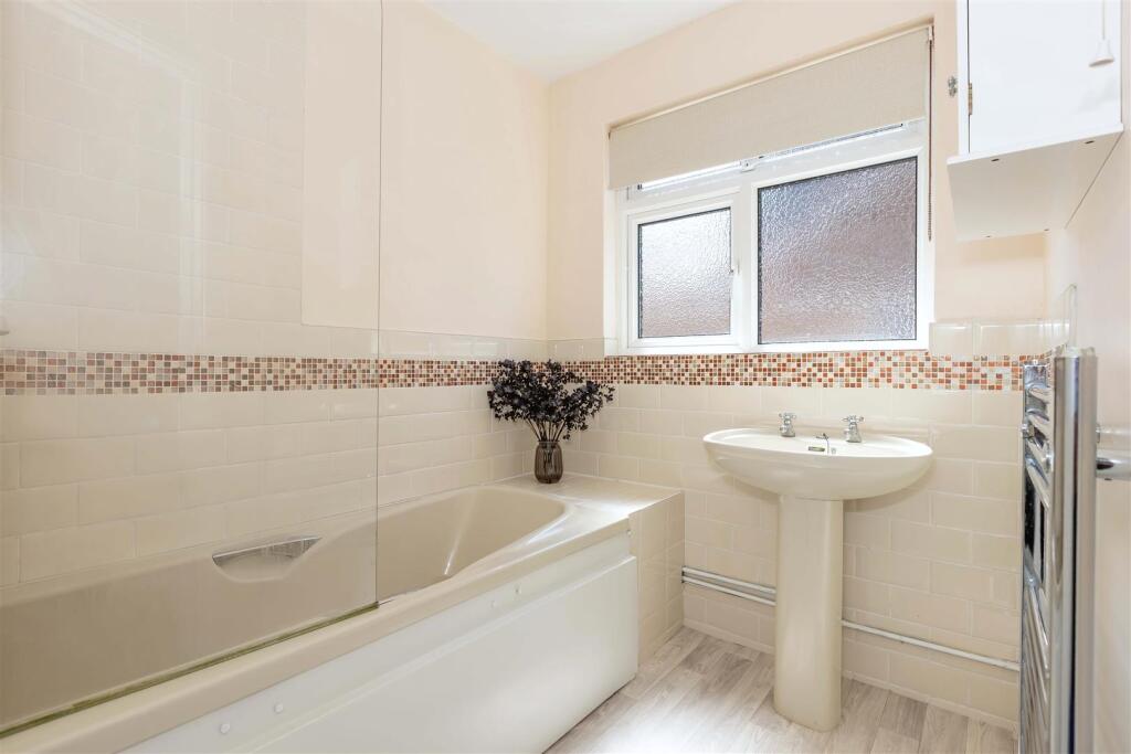 Windermere Crescent, Goring-By-Sea, Worthing - More