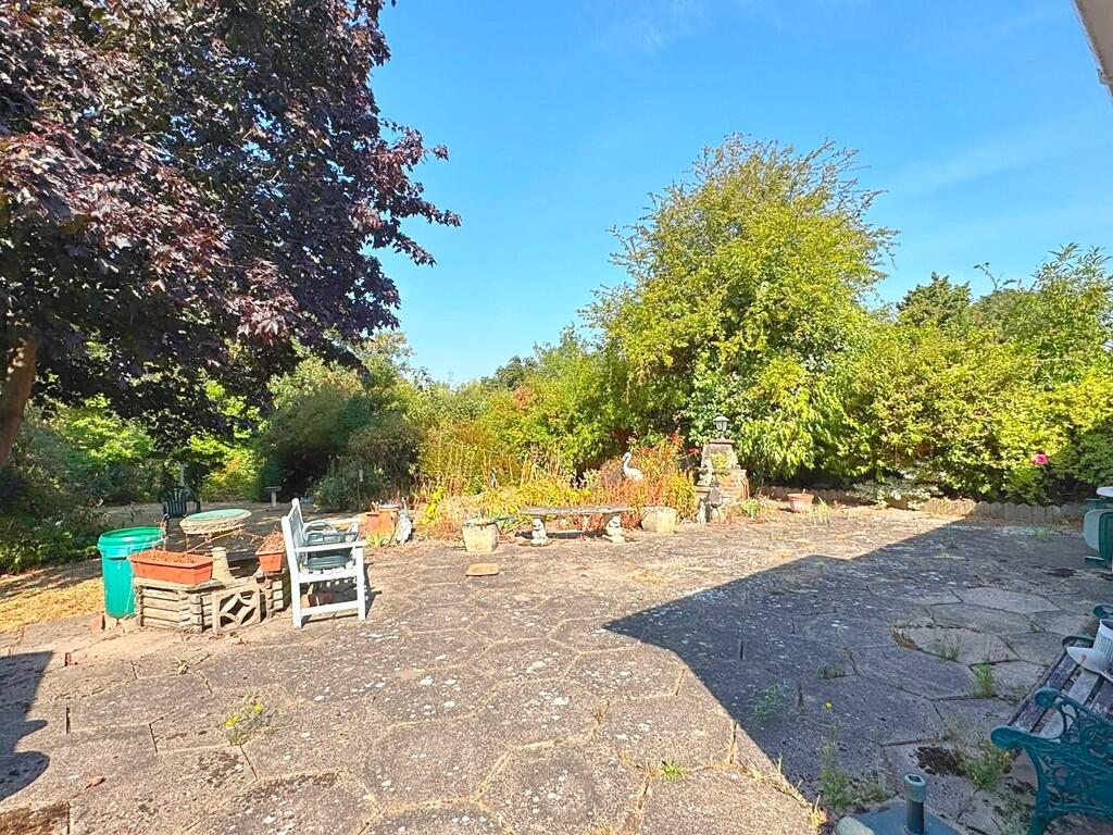 House in Worcester, Worcestershire - View 4
