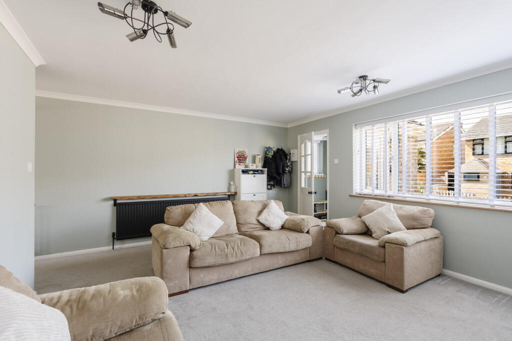 House in Basildon, Sunnymede, Billericay - View 4