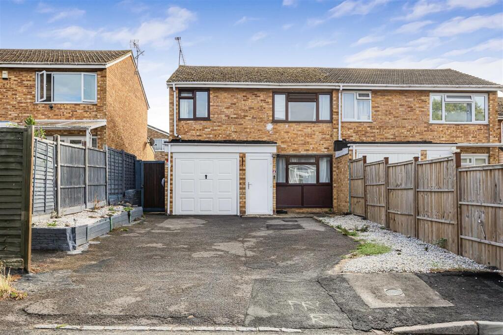 Main image of property: Gayhurst Close, Caversham, Reading