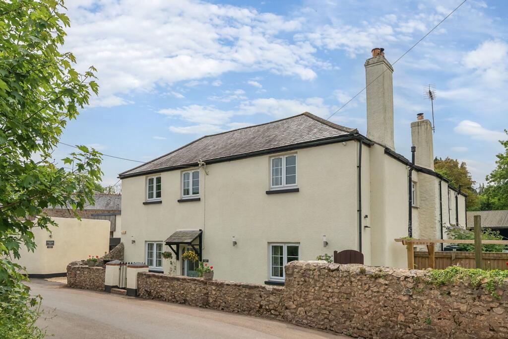 Main image of property: Chudleigh, Newton Abbot, TQ13