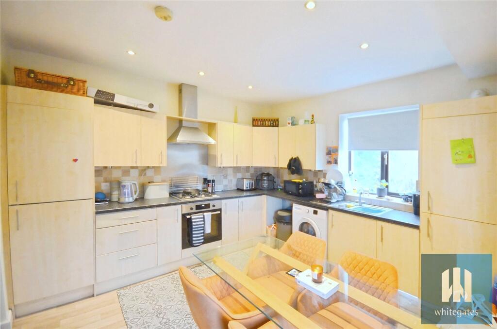 Lee Green, Mirfield, West Yorkshire, WF14 photo 2