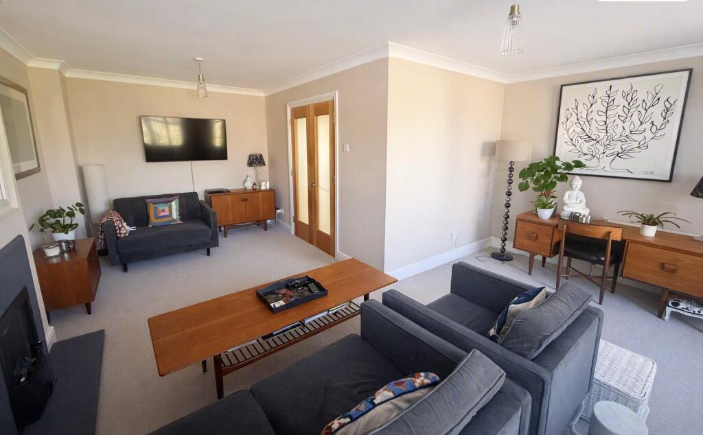 House in London - View 3