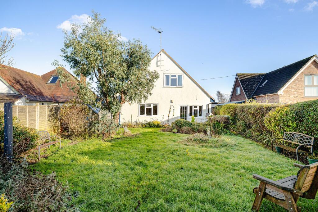 Frambury Lane, Newport, CB11 photo 3