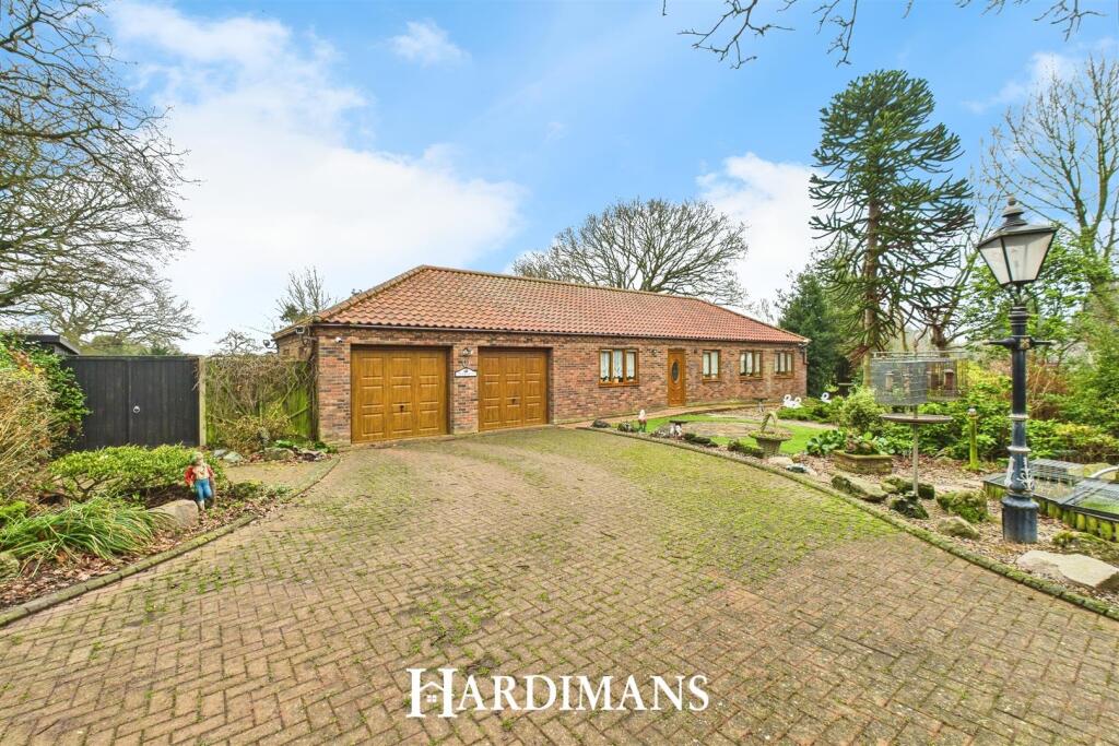 Main image of property: Yarmouth Road, Corton, Lowestoft