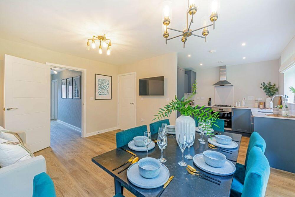 Maidenhead Road, 
Windsor, 
Berkshire, 
SL4 5TZ photo 3