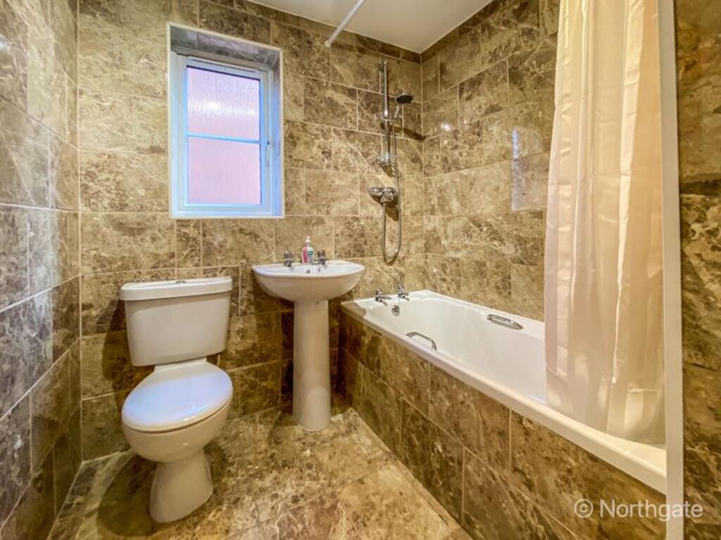 House in Stockton-on-Tees - View 2