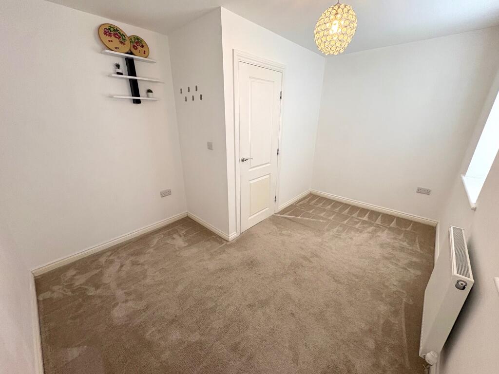 House in Dudley - View 5