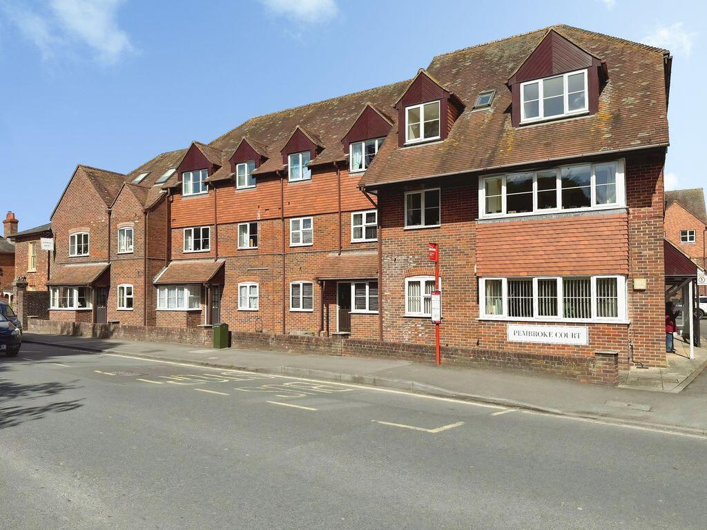 Main image of property: West Street, Salisbury ***NO ONWARD CHAIN***