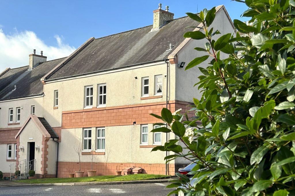 Main image of property: 46 Kelvin Walk, Largs, KA30 8SJ