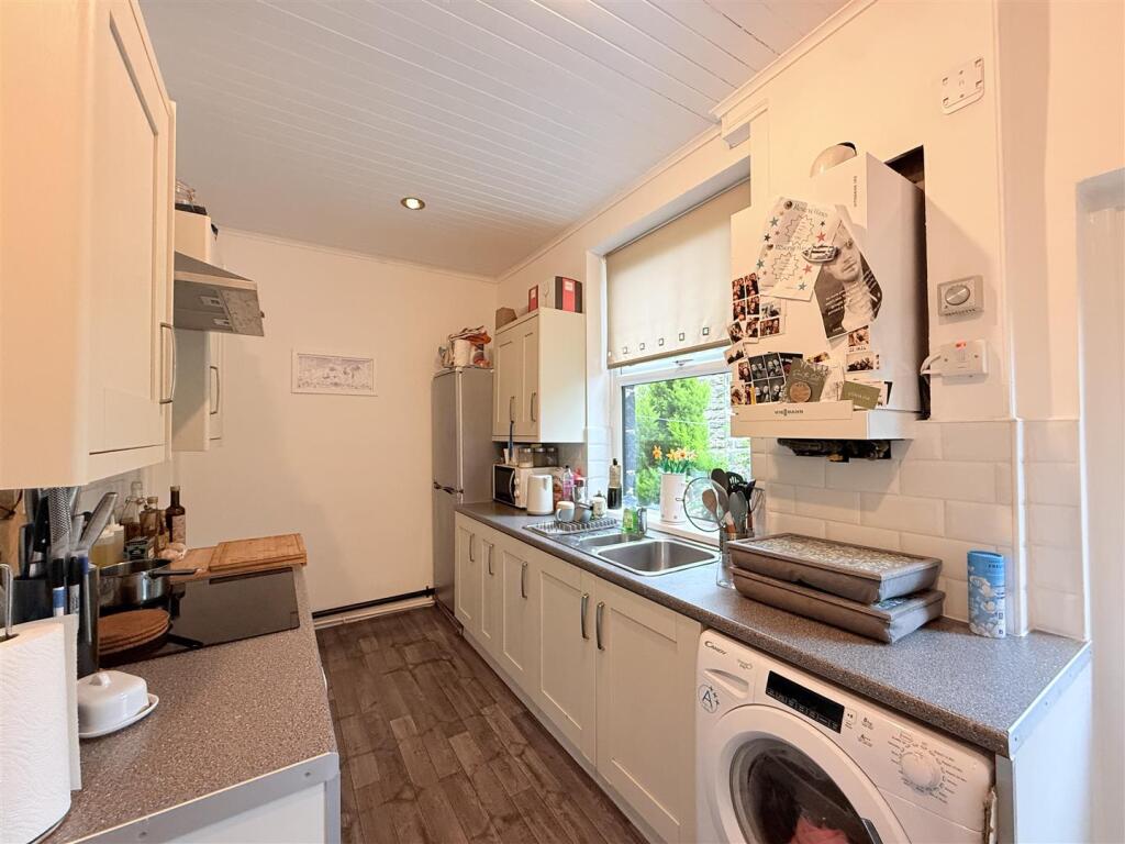 House in Oldham, Saddleworth - View 5