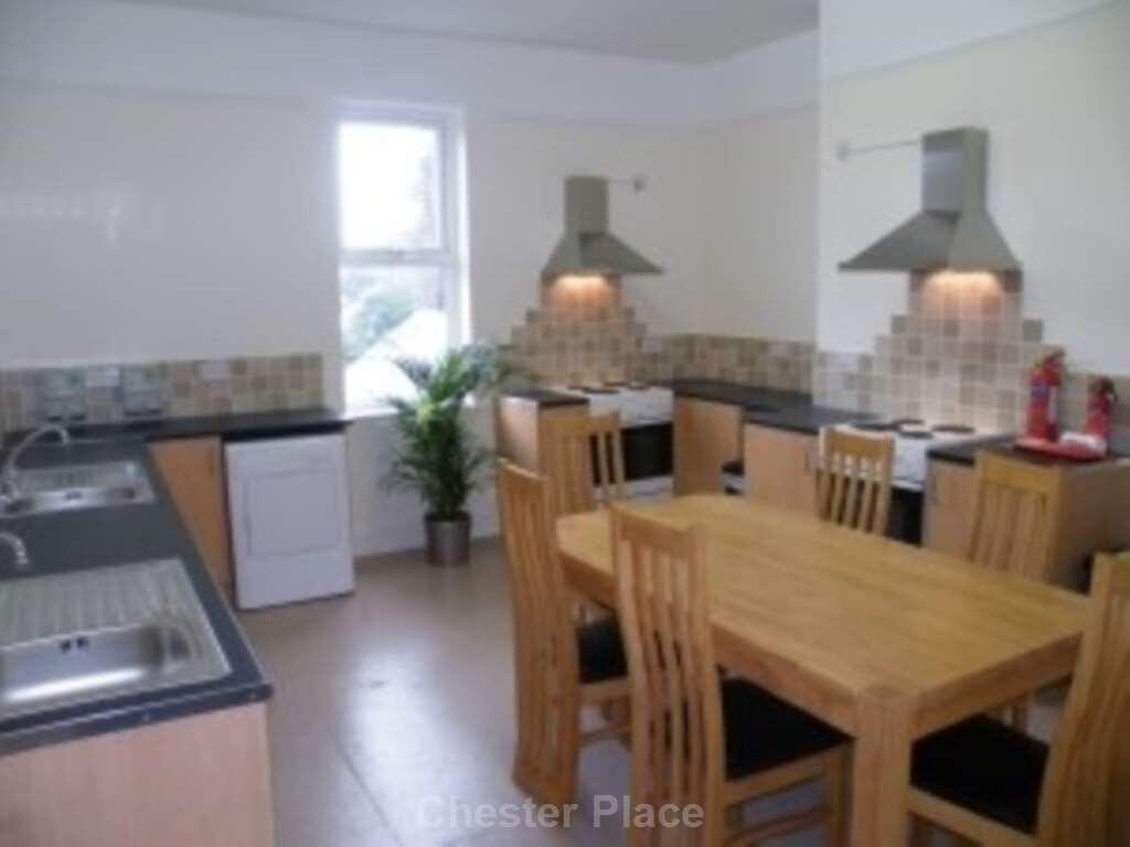 Apartment in Chester, Northgate Village, City of Chester - More