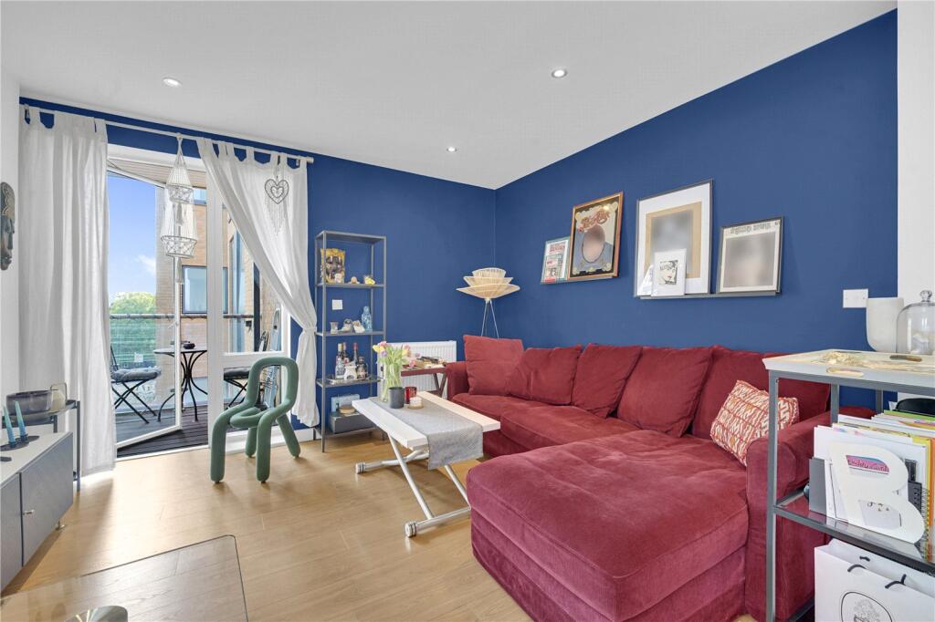Main image of property: Boulcott Street, E1