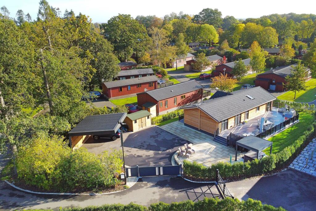 3-bed caravan on Rudding Holiday Park, Harrogate, HG3, £580,000