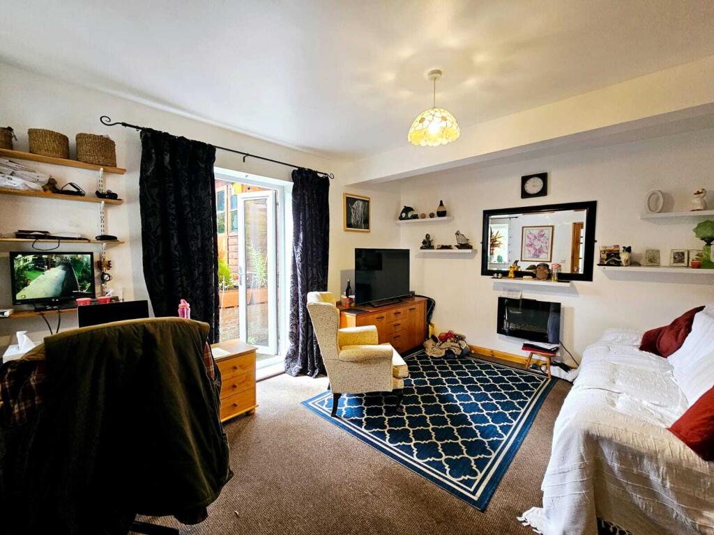 Park Street, Scarborough, North Yorkshire - View 2