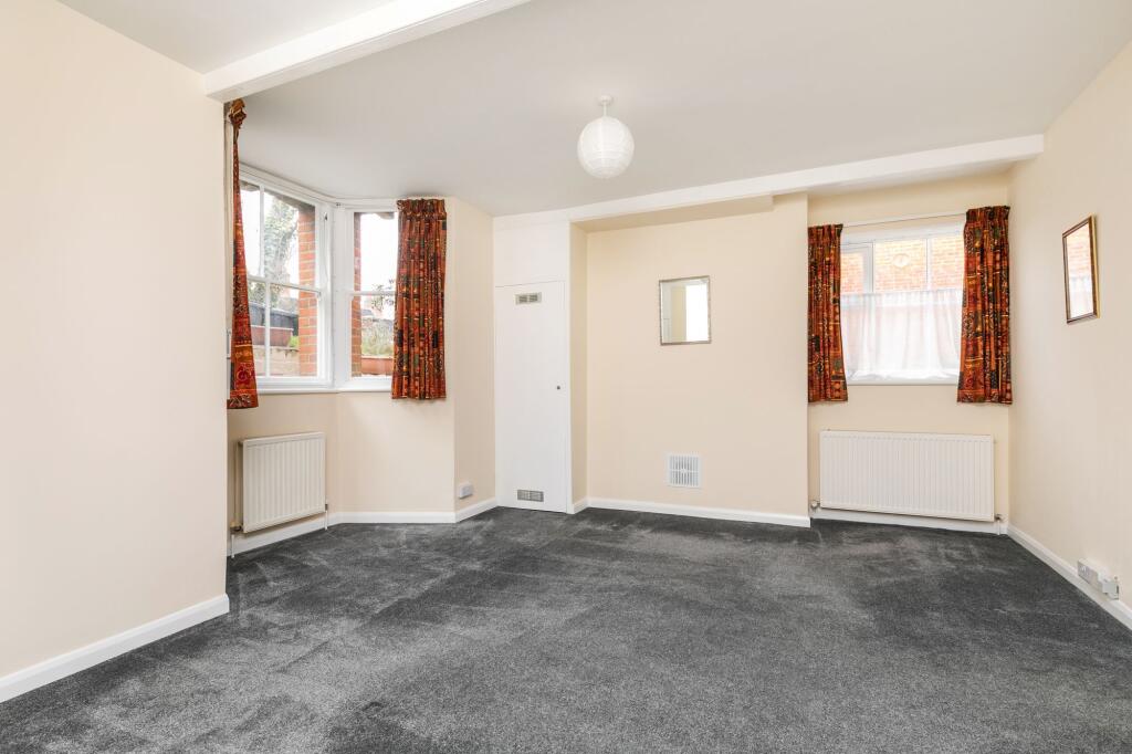 Cheriton Road, Winchester, SO22 - View 5
