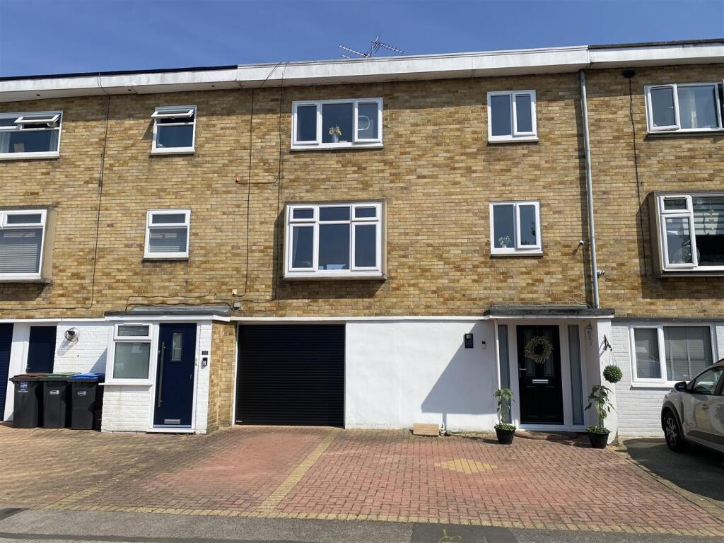 Main image of property: Washington Crescent, Newton Aycliffe