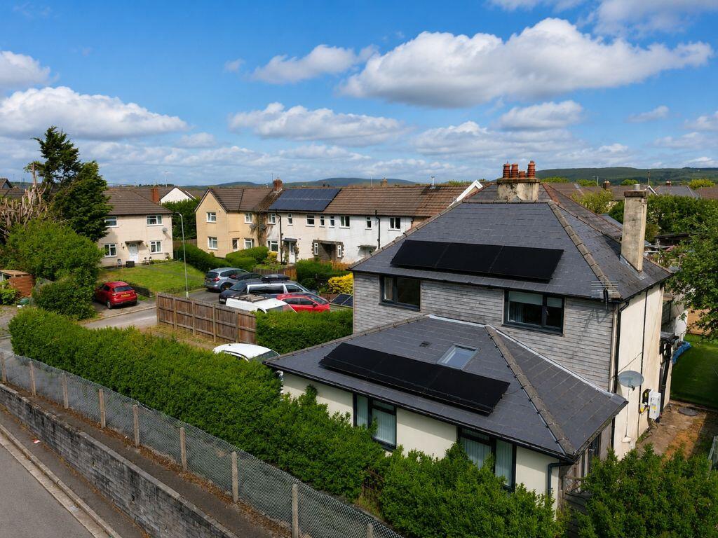 Main image of property: Llwyncrwn Road, Beddau, Pontypridd, CF38 2BE