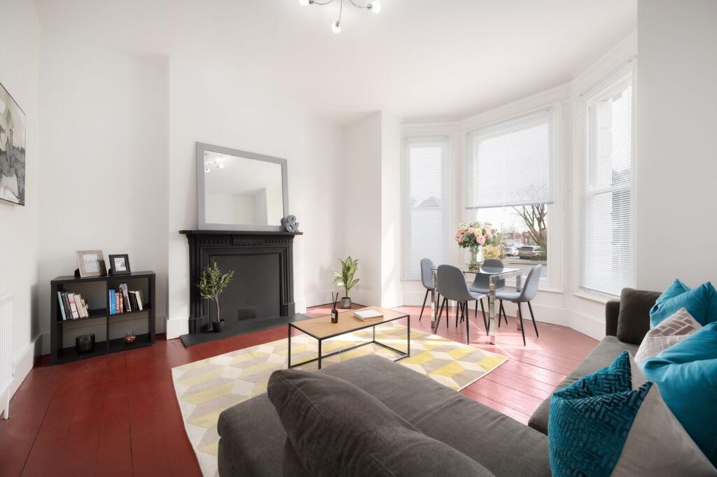 Main image of property: Green Lanes, London, N13