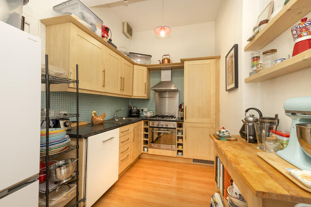 Apartment in Edinburgh, Greenhill, Bruntsfield - View 3