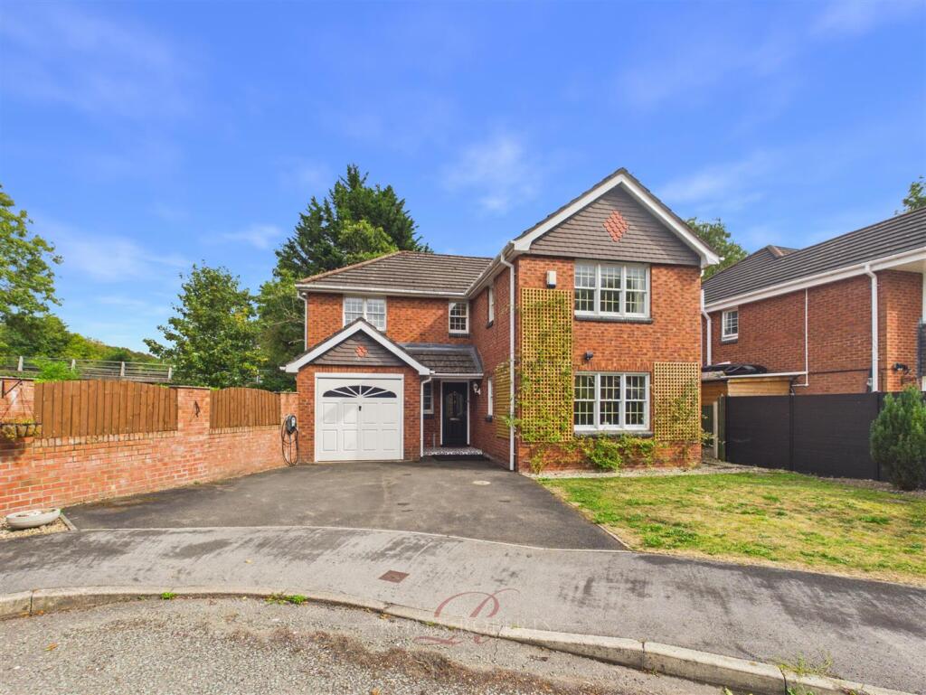 House in Chester, Leeswood and Pontblyddyn