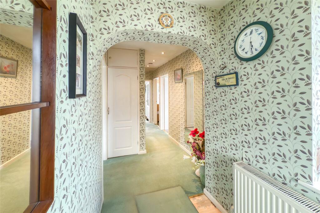 Additional image 7 of Hawthorn Close, Harpenden, Herts, AL5