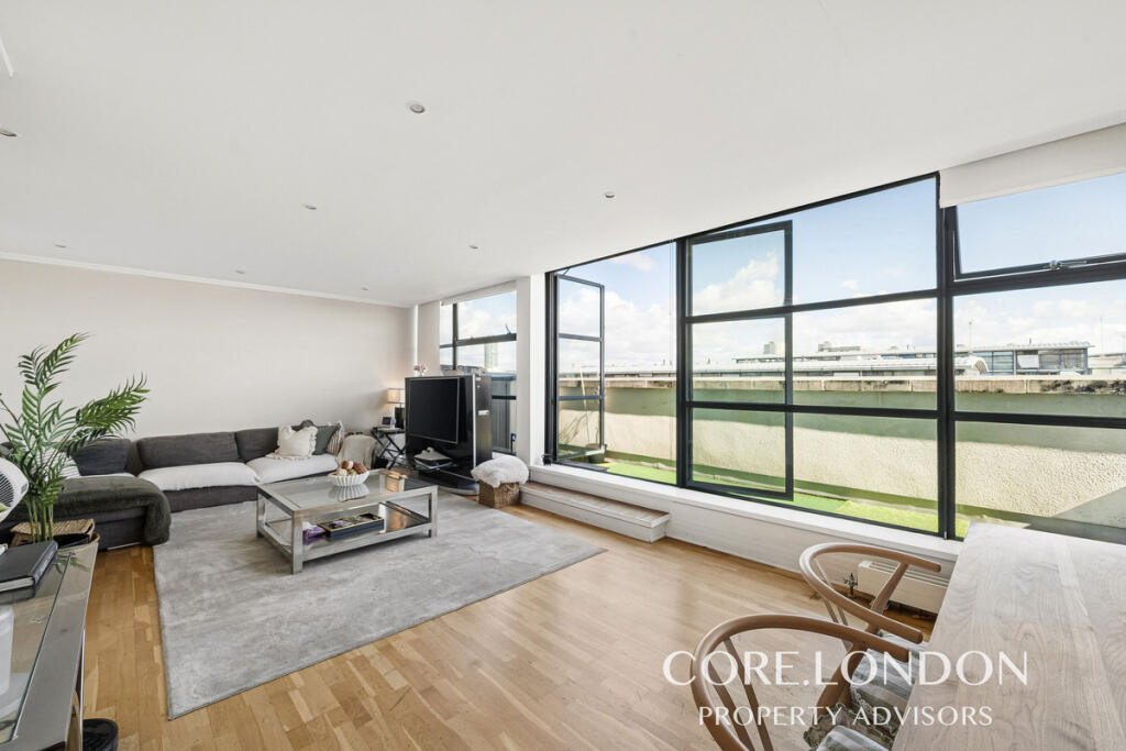 Apartment in Twickenham - View 3