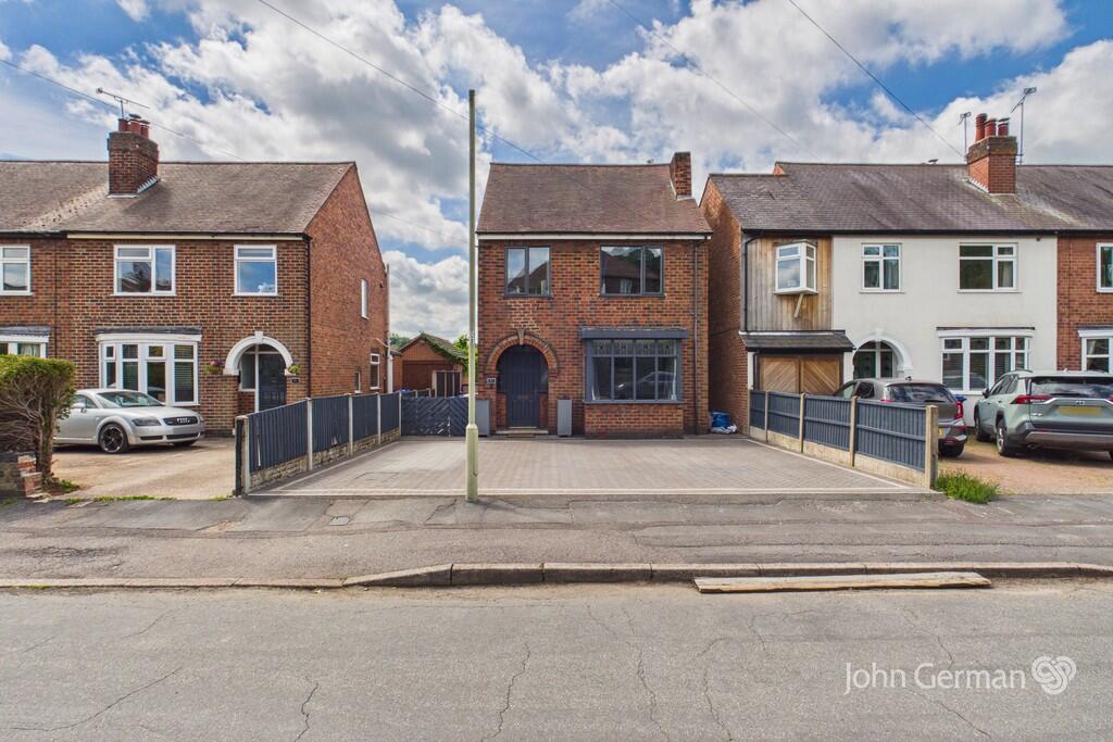 3-bed detached on Clay Street, Stapenhill, £299,950