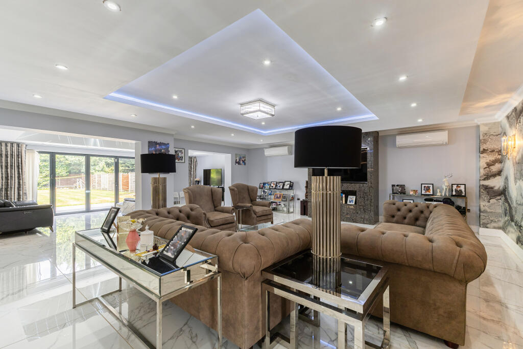 House in Watford - View 3