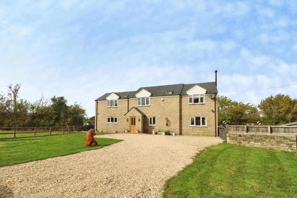 House in Swindon - View 4