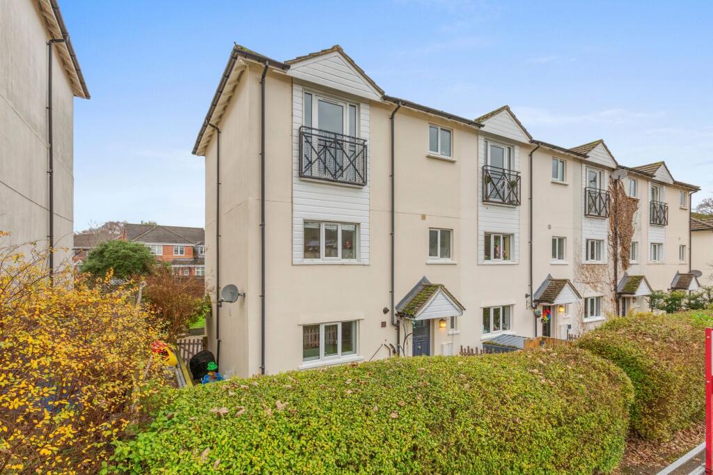 Main image of property: Longcroft Avenue, Wendover, HP22