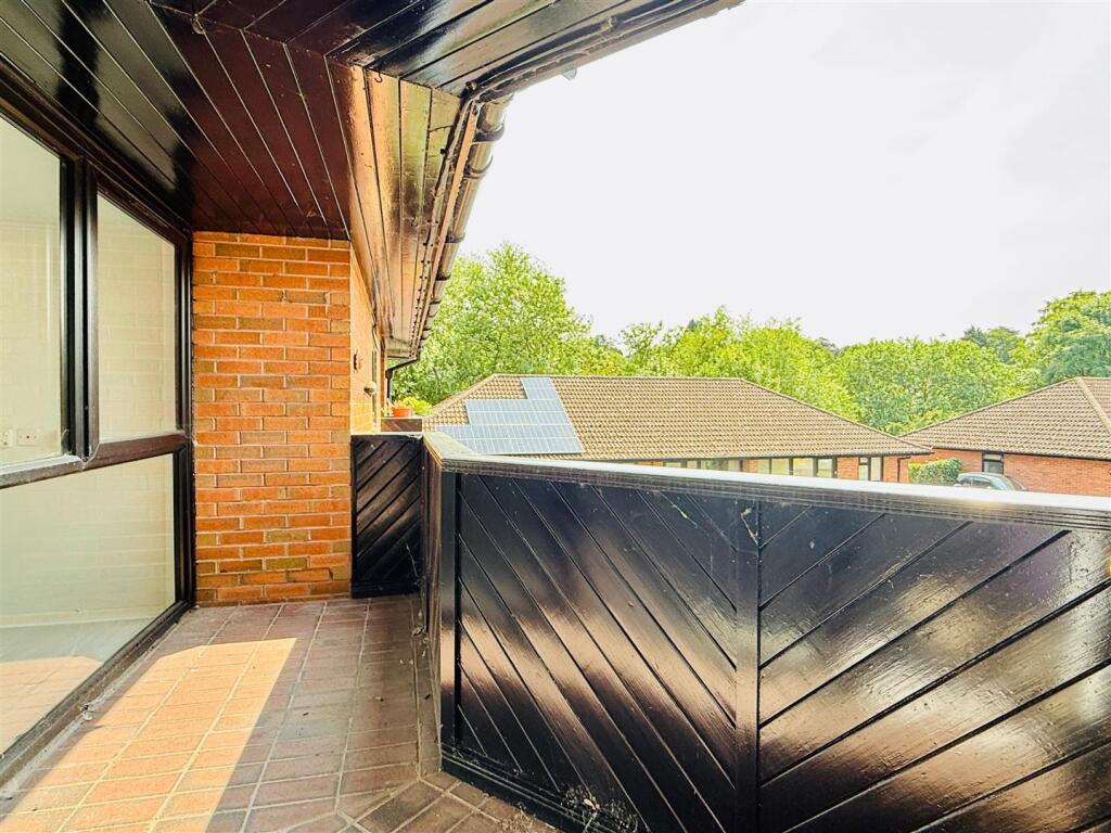 Apartment in Hereford - View 3