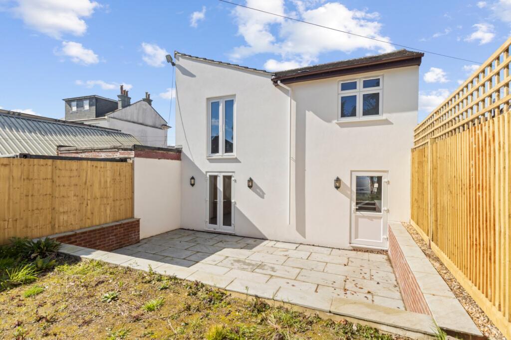 Main image of property: London Road, Crowborough, East Sussex, TN6