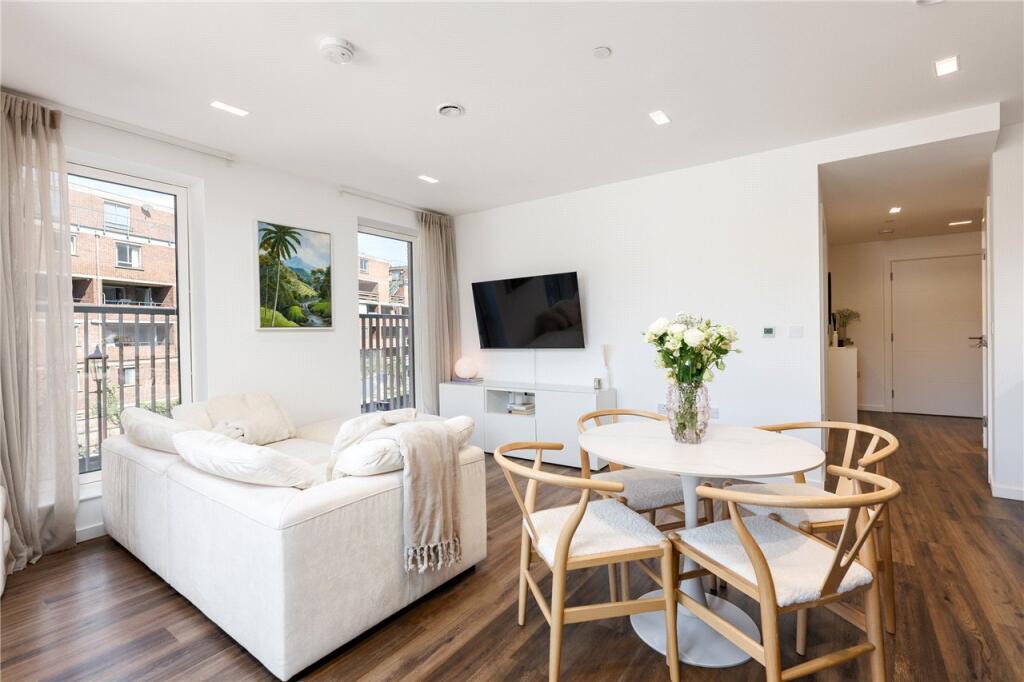 Apartment in London - View 5