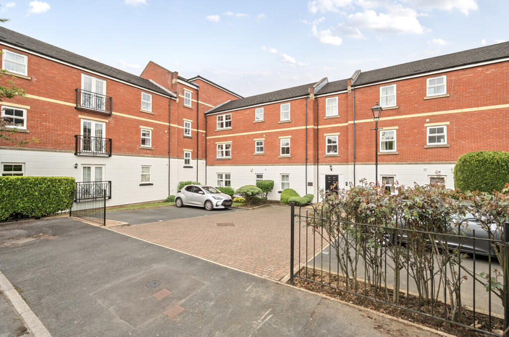 Main image of property: Mansion Gate Drive, Chapel Allerton, Leeds, LS7